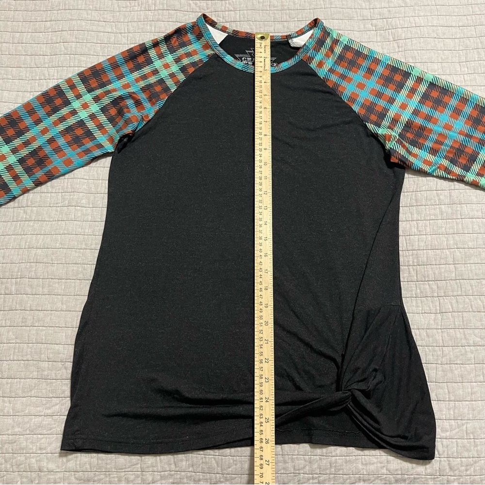 CRAZY TRAIN Black Multicolor Plaid 3/4 Sleeve Stretch Top Shirt Size M - Picture 5 of 5